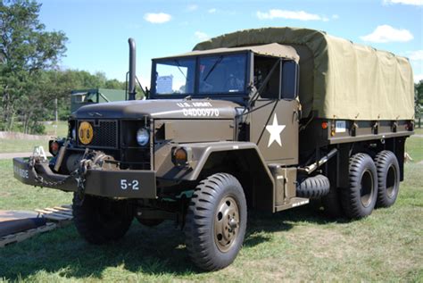 Land Rover Defenders, Wolf, Tithonus and Land Rover Spares. . M35a2 for sale
